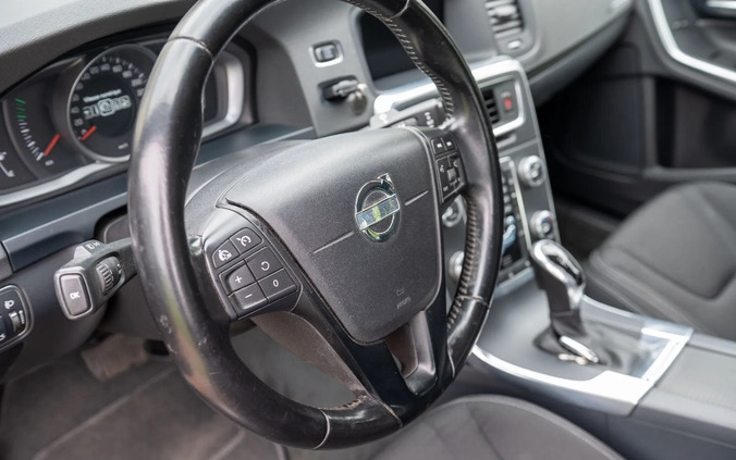 Volvo S60 cena 50000 przebieg: 236000, rok produkcji 2015 z Radzymin małe 37